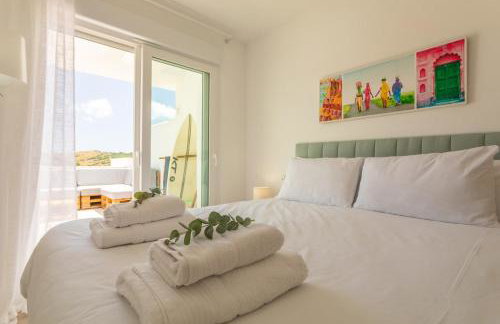 Apartamento con terraza, piscina y parking - Foto 8
