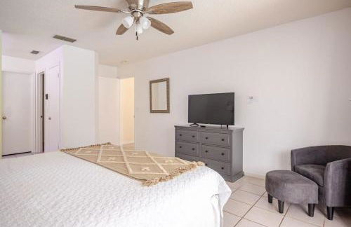 10 Minutes to Disney Pool Home *Renovated* - Foto 71