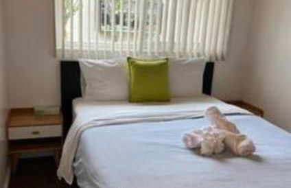 New 2BR Home w Parking Laundry in 580-80 - Foto 5