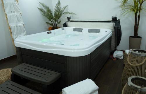 Deluxe Villa Home, Peace & Spa - Foto 2