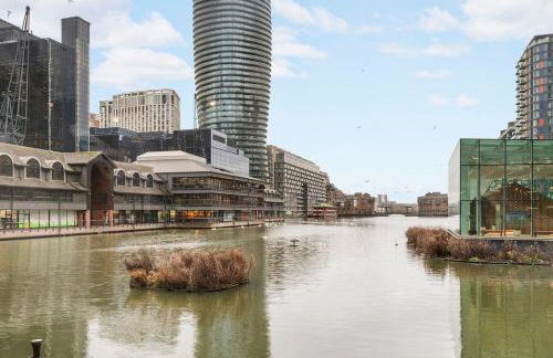 Skyline Studio with Pool & Gym, Canary Wharf - Foto 24