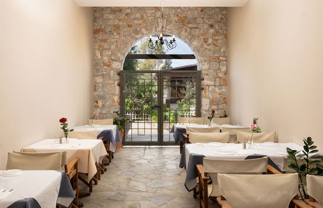 Talos Hotel Apartments - Photo 50