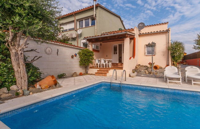 Peaceful Holiday Home in Costa Brava With Private Pool - Foto 19