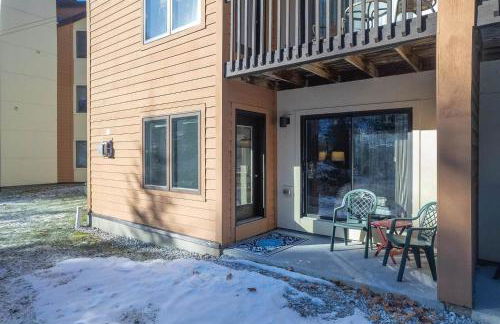 SnowDen - Pool, Gym, Hiking, Fireplace! - Foto 25