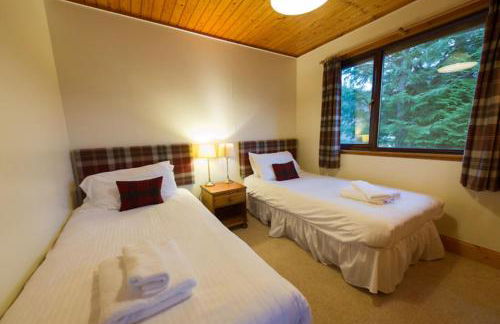 Eagle Lodge with stunning loch and mountain view - Foto 14