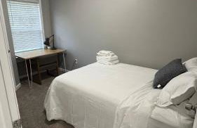 Stylish 4BR Near ATL Attractions - Photo 18