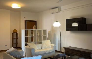 Wood Apartment - Photo 18