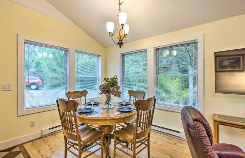 Near Ice Fishing and Snowmobiling Frankfort Home - Foto 10