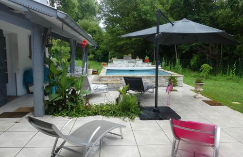 Toki Eder chez Marisol, piscine chauffée, décoration soignée et océan à 15 minutes entre Bayonne et Hossegor - Foto 2