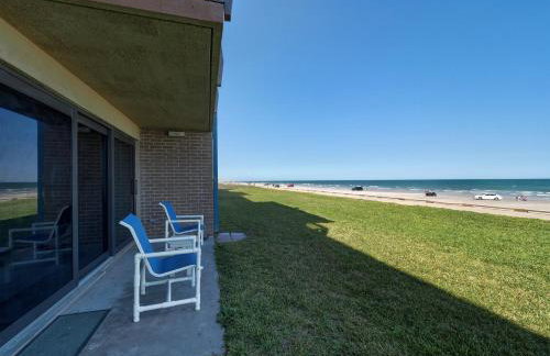On the Beach Beachfront Condo Direct View & Access to Beach Heated Pool Island House Condominiums Unit 113 - Foto 7
