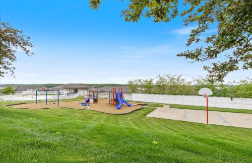 Nautical-Inspired Lakefront Unit w/ Awesome Views - Foto 79