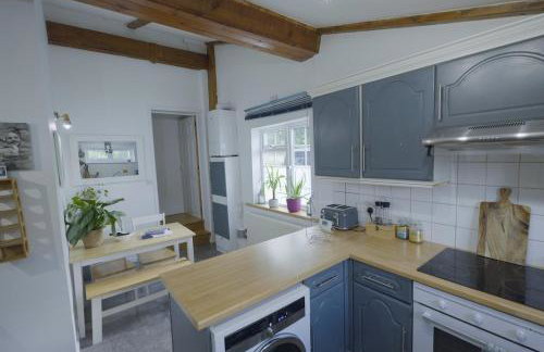 Quirky & cosy 1 or 2 bedroom house in peaceful village - Photo 36