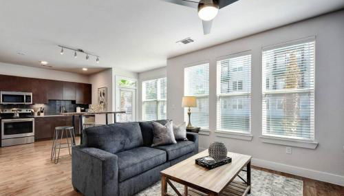 Attractive Cozy Studio Near Downtown Pool Gym - Foto 2