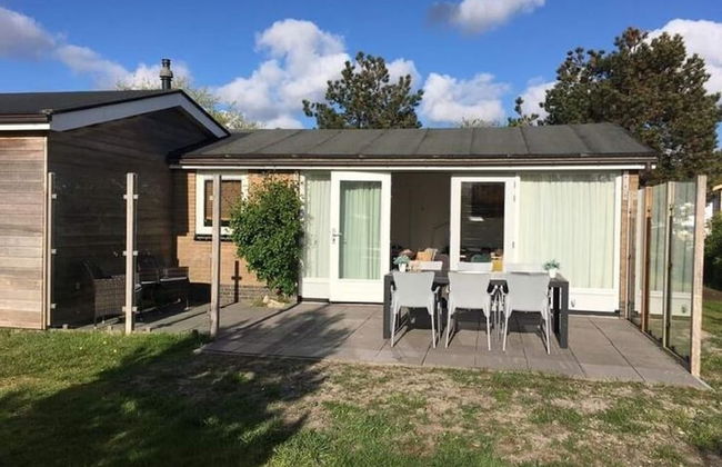 Holiday Home With Private Garden by the sea - Foto 1