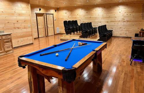 * * 4 Master Bedrooms, Views, Theater, Arcade, EVC - Photo 1