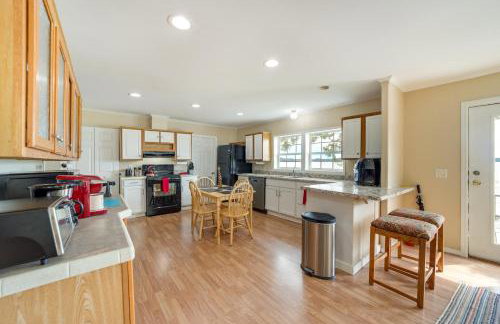 Pet-Friendly Checotah Home with Deck and Lake Views! - Foto 10