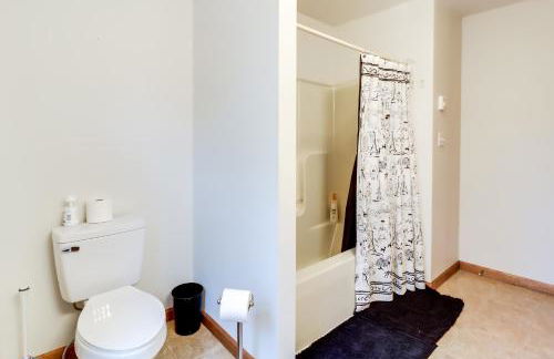 Private Hot Tub and Lake Access Poconos Escape! - Foto 20