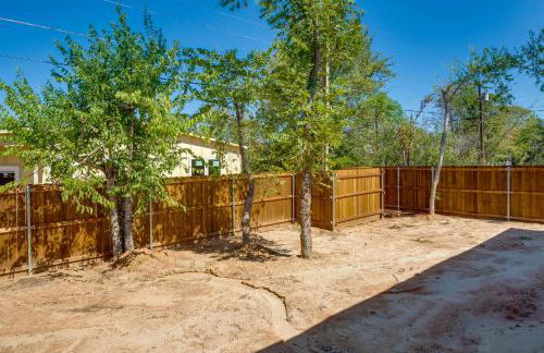 Game Room and Walk to Beach Gun Barrel City Gem! - Foto 23