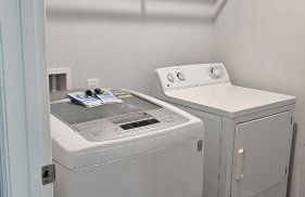 Prime Location Home Family & Business Ready - Foto 16