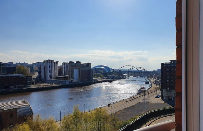 Swan Apartments - By Week2Week - Photo 8