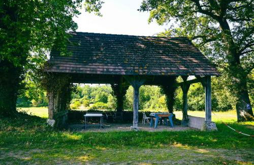 La Breteche-Le château et les dépendances - Photo 56