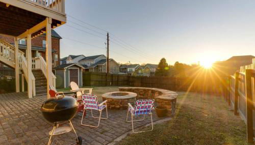 Historic Pet-Friendly Stay Near Broadway w Fire Pit - Foto 1