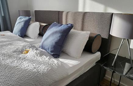 CASA8070 - Exklusive große Maisonette-Wohnung 91 qm für Familien, Gruppen, Geschäftsreisende, inklusive Parkplatz, WLAN, Kaffee und Tee, voll ausgestattet für 1 bis 9 Personen, zentrumsnah an der Autobahn A9 Ingolstadt-Süd - Photo 35