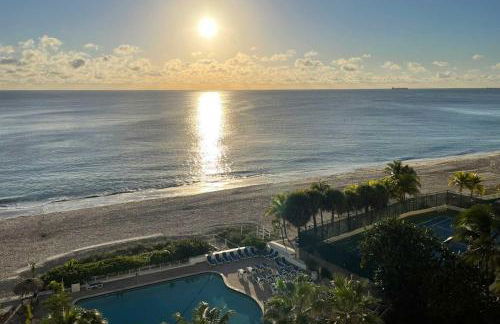 Oceanfront Luxury Renovated Resort Getaway! - Foto 17