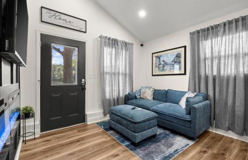 2BD 2BA Designer Cottage in Decatur - Foto 4