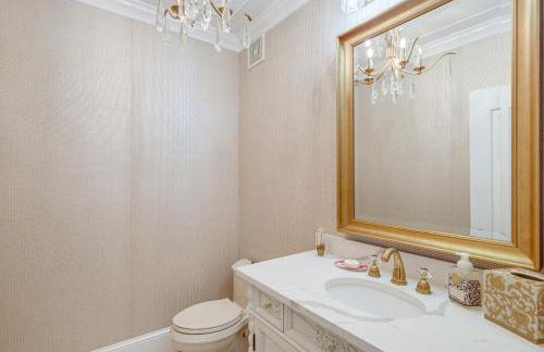 Game Rooms and Gym! Luxe Great Falls Estate - Foto 8