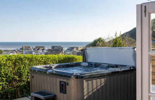 Pendine Sands Edith Villas - a luxury seaside home with beautiful sea views - Photo 16