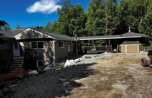 Newly Remodeled spacious units, minutes from mountains, inlet, downtown and airport - Photo 16