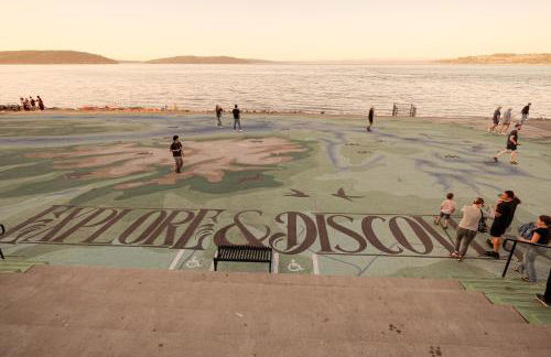 Bos Cozy Victorian Top Floor Duplex Unit with Puget Sound views - Foto 52