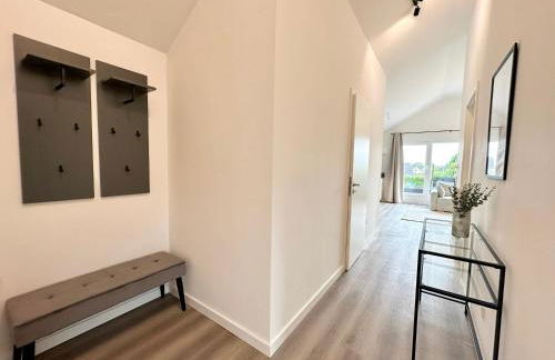 LIVA Stays - Henstedt Ulzburg - Nähe Hamburg & Flughafen - Nähe Bahnhof - Terrasse - Smart-TV - Foto 26