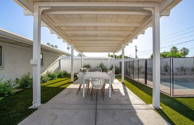 Northview Mid-century Escape Pool Firepit Bocce - Foto 44