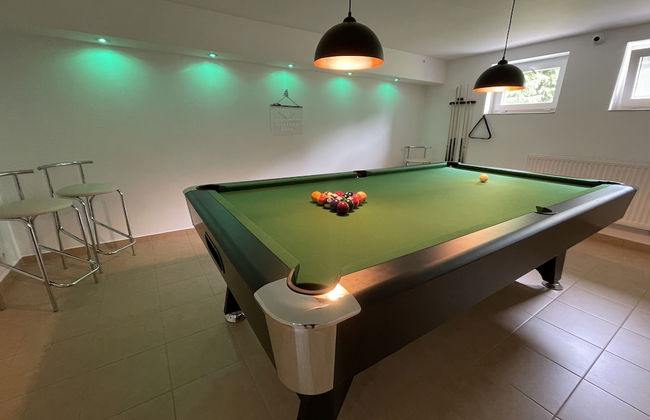 Modern House with Garden - Photo 23