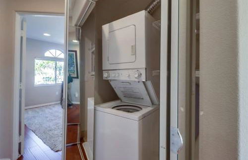 Bay View Dream Home - IndoorOutdoor Living, Rooftop & Steps to Bay - Foto 25