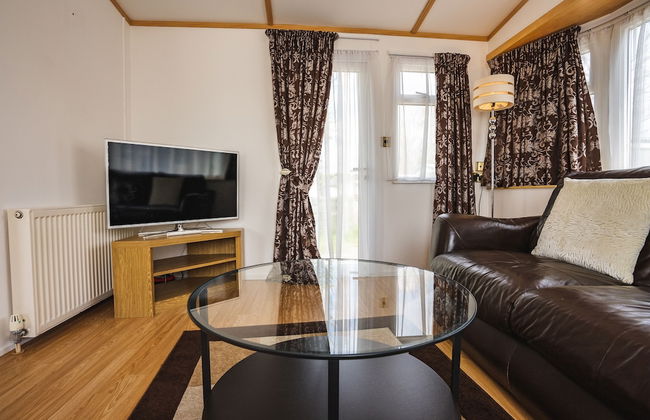 Lochlands 2BR Family Caravan - Pets - Play Park - Foto 16