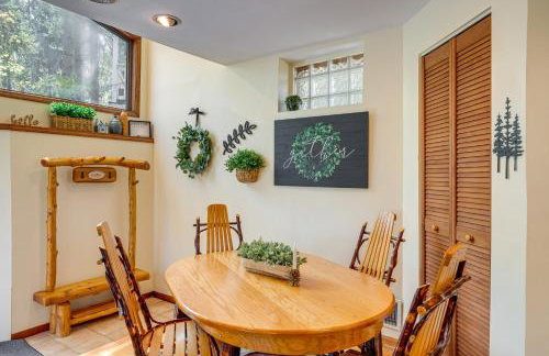 Charming Cottage Steps to Lake Wandawega! - Foto 6