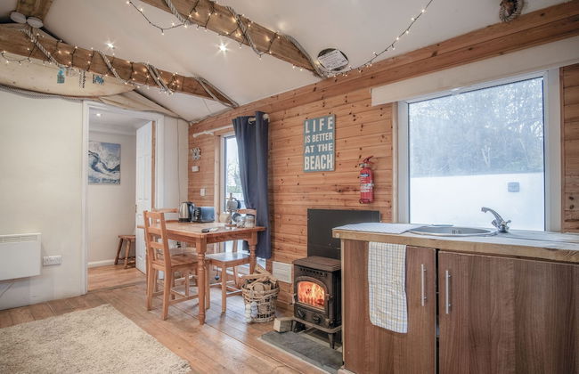 The Lodge - 1 Bedroom - Freshwest Beach Retreat - Photo 15