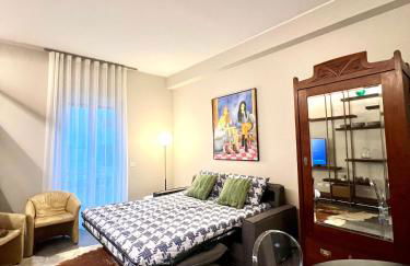 Design District Luxury Apartment - Photo 17