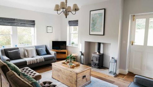 Dale House - Photo 4