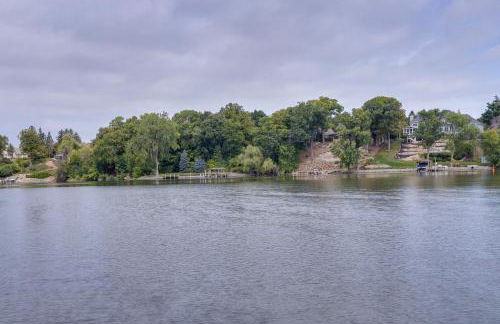Riverfront Appleton Home with Pool and Boat Dock! - Foto 36