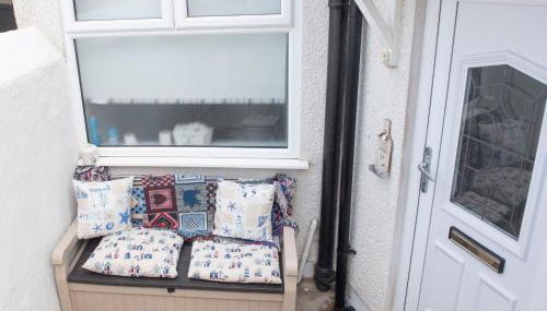 Sefton Cottage - Photo 2