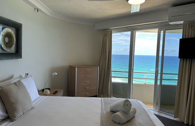 Zenith Ocean Front Apartments - Photo 14