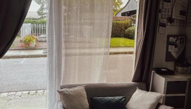 La Petite maison de Céline & Frédéric avec piscine à Préhy - Foto 4