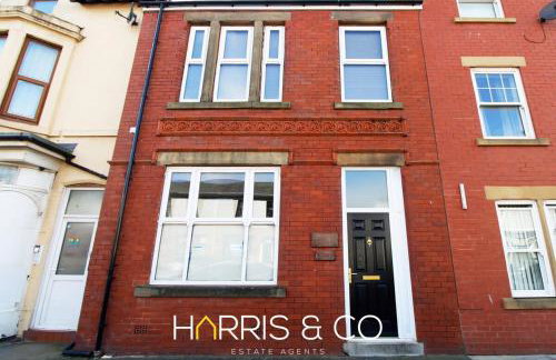 Roundtree & Berry - Fleetwood - Foto 3