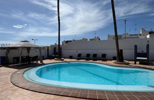 Large Villa in Maspalomas with Huge Private Pool, Jacuzzi & Gym - Foto 16