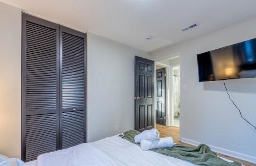 Ballantyne 3BR House, PrivateYard, Work Desk & 1 Gig Wi-Fi - Foto 16