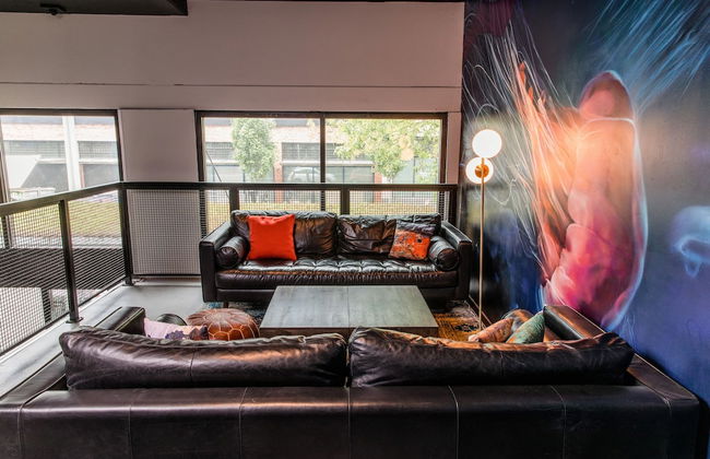 Domicile Suites at Cove - Photo 3